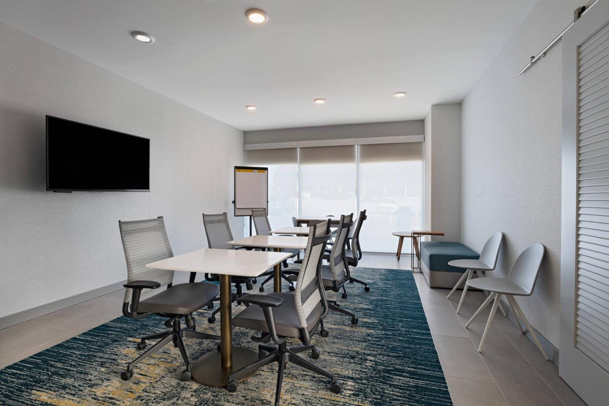 Towneplace Suites By Marriott Брентвуд Экстерьер фото